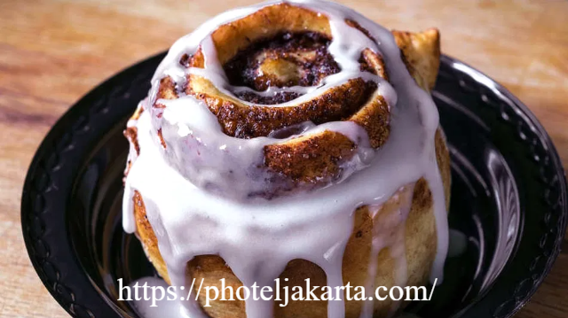 Berat Cinnamon Roll Ini 4.5 Kg